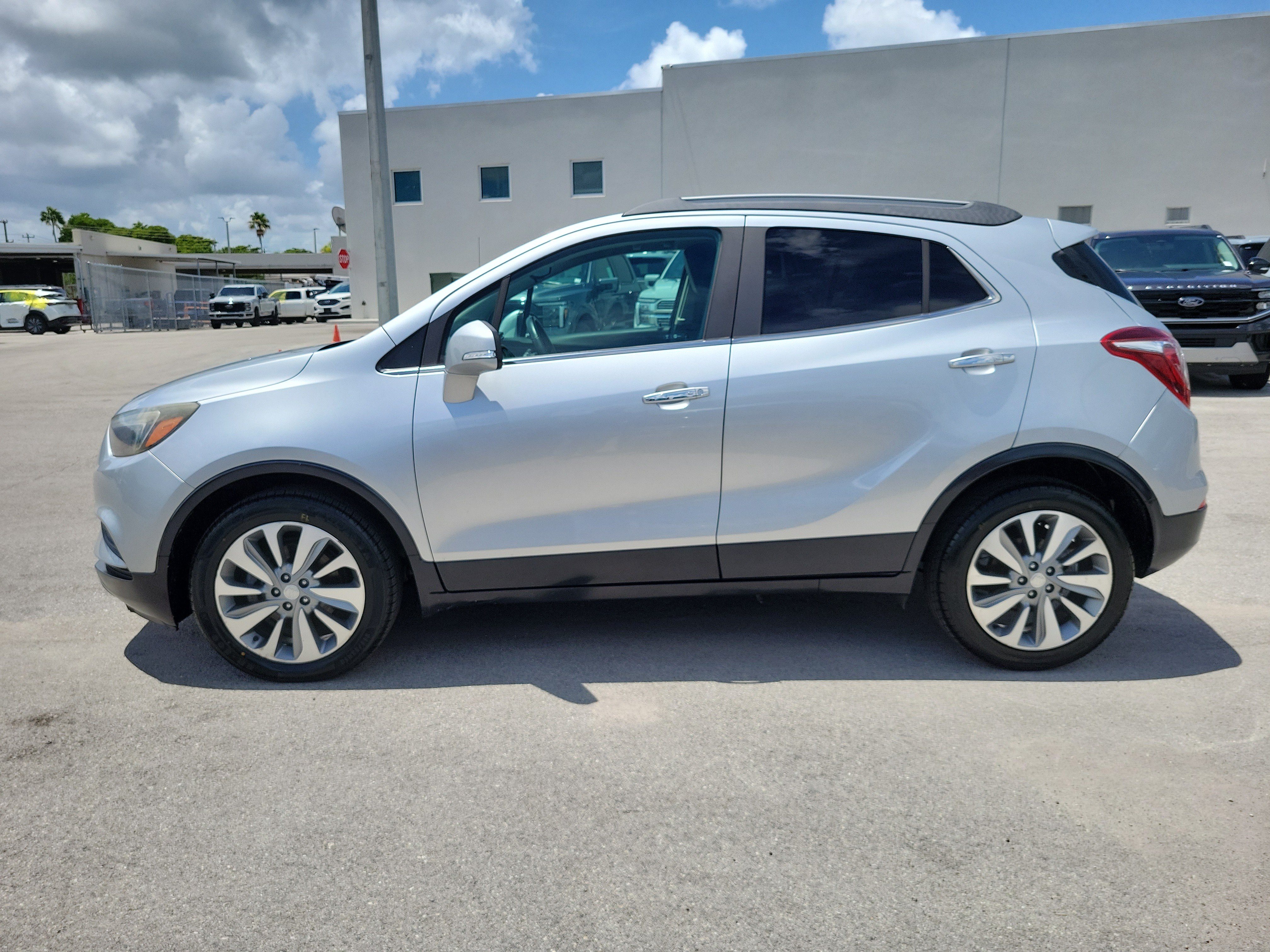 Used 2018 Buick Encore Preferred FWD image 8