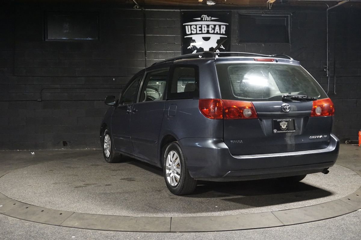 Used 2006 Toyota Sienna CE FWD image 3