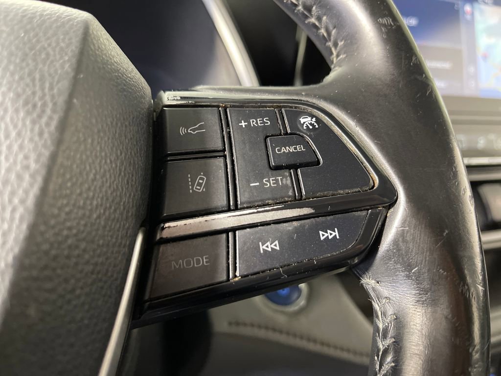 Used 2022 Toyota Highlander XLE AWD/4WD image 27