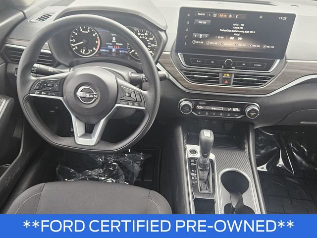 Used 2025 Nissan Altima 2.5 SV w/ SV Special Edition Package FWD image 15
