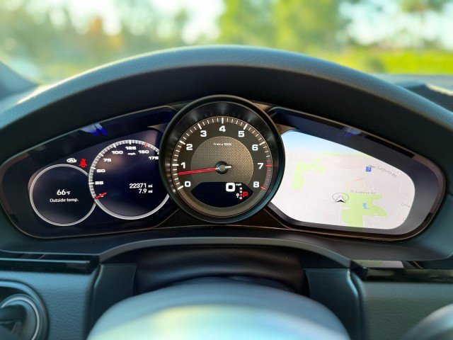 Used 2023 Porsche Cayenne Coupe image 22