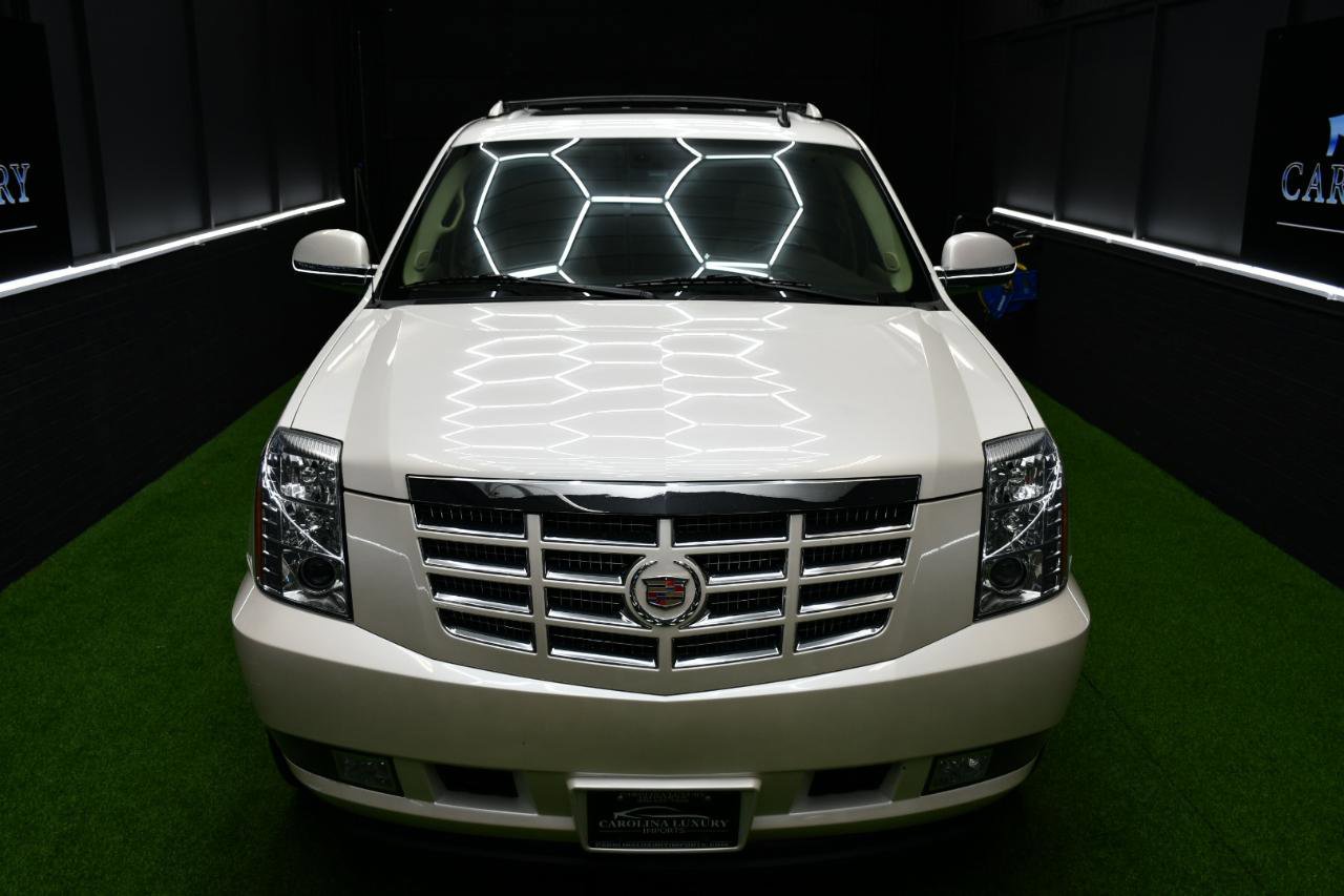 Used 2009 Cadillac Escalade EXT AWD/4WD image 11