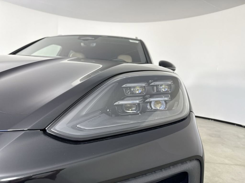 New 2026 Porsche Cayenne AWD/4WD image 11
