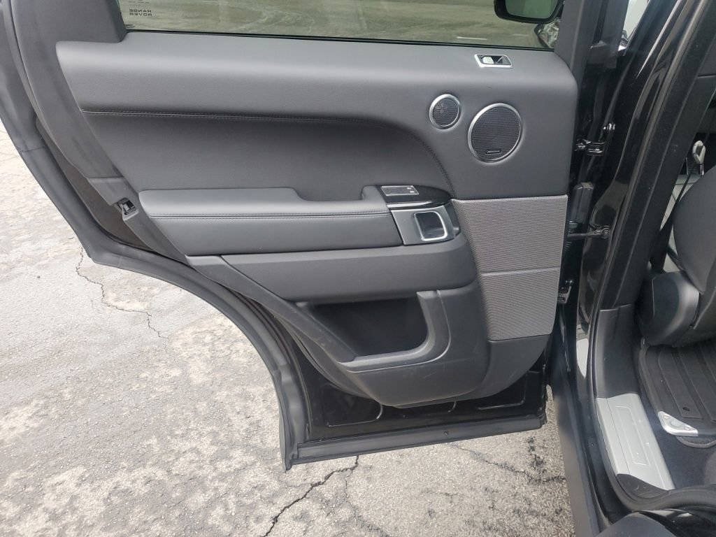 Used 2021 Land Rover Range Rover Sport HSE Silver Edition image 26