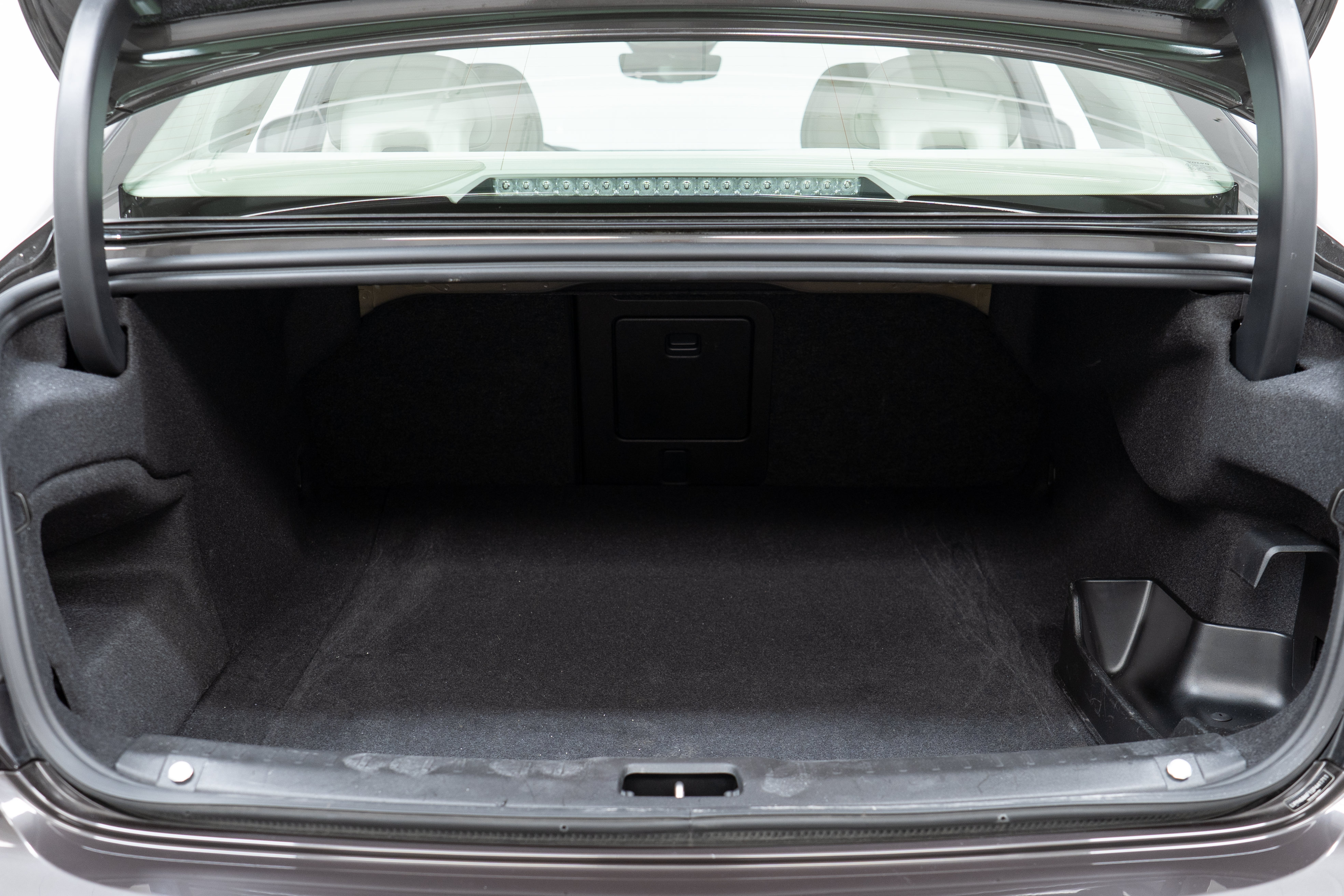 Certified 2025 Volvo S90 T8 Ultra AWD/4WD image 10