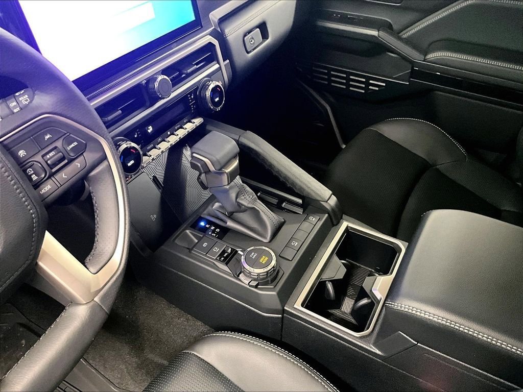 New 2026 Toyota 4Runner Limited AWD/4WD image 14