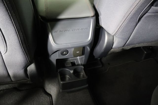 Used 2025 Ford Explorer Active RWD image 19