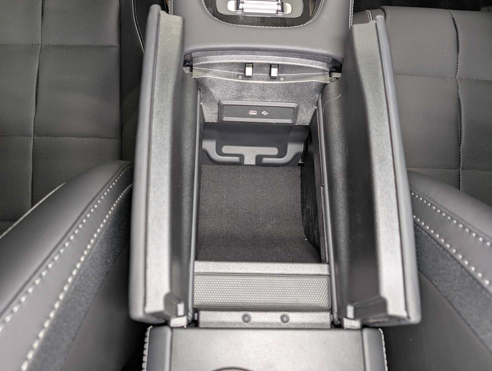 New 2026 Mercedes-Benz GLS 450 4MATIC image 14