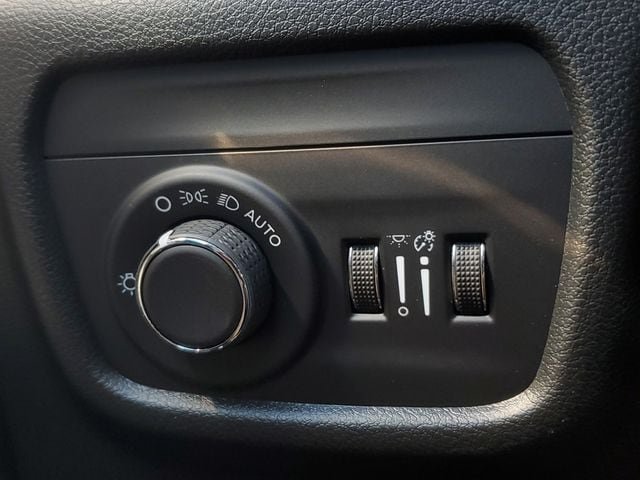 New 2026 Jeep Grand Cherokee Laredo X RWD image 33