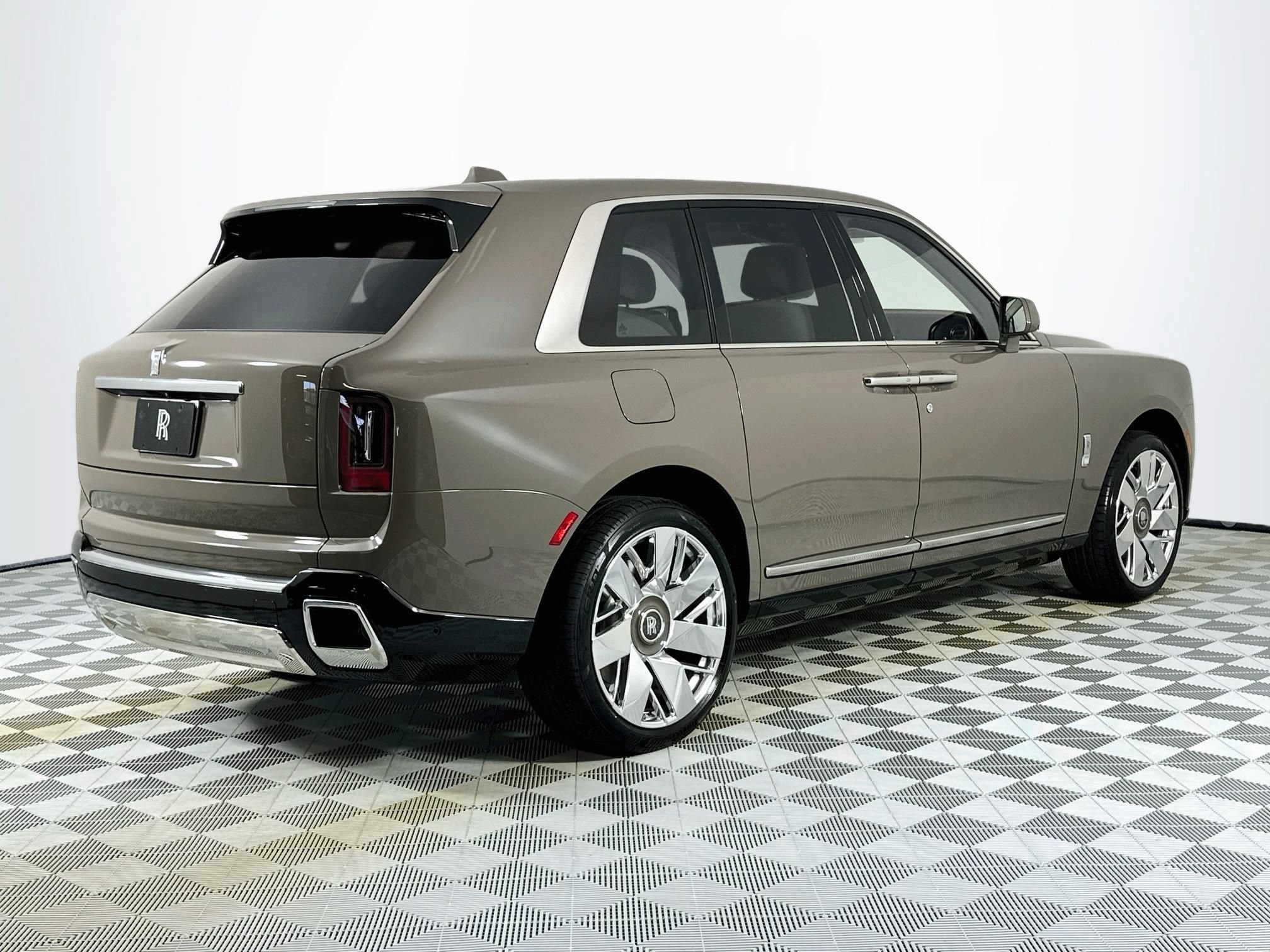 New 2027 Rolls-Royce Cullinan AWD/4WD image 8