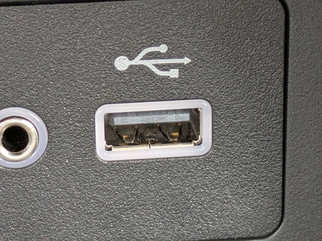 New 2025 Nissan Versa SV w/ Trunk Package image 20