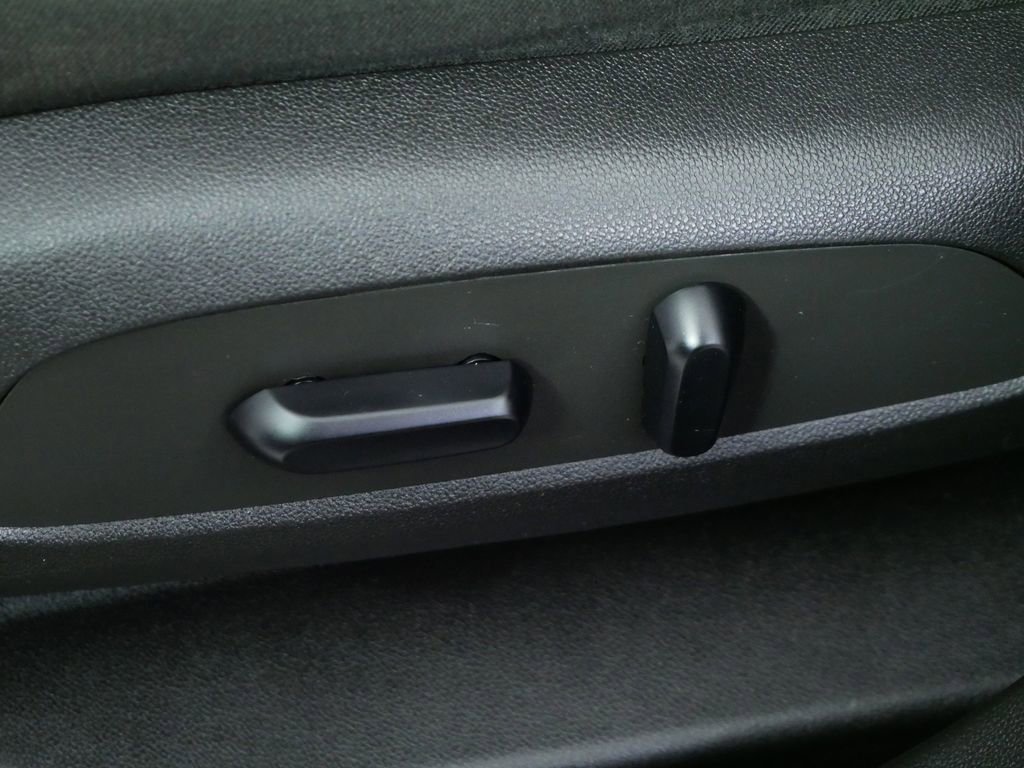 Used 2019 GMC Acadia SLE w/ Driver Alert Package I image 22