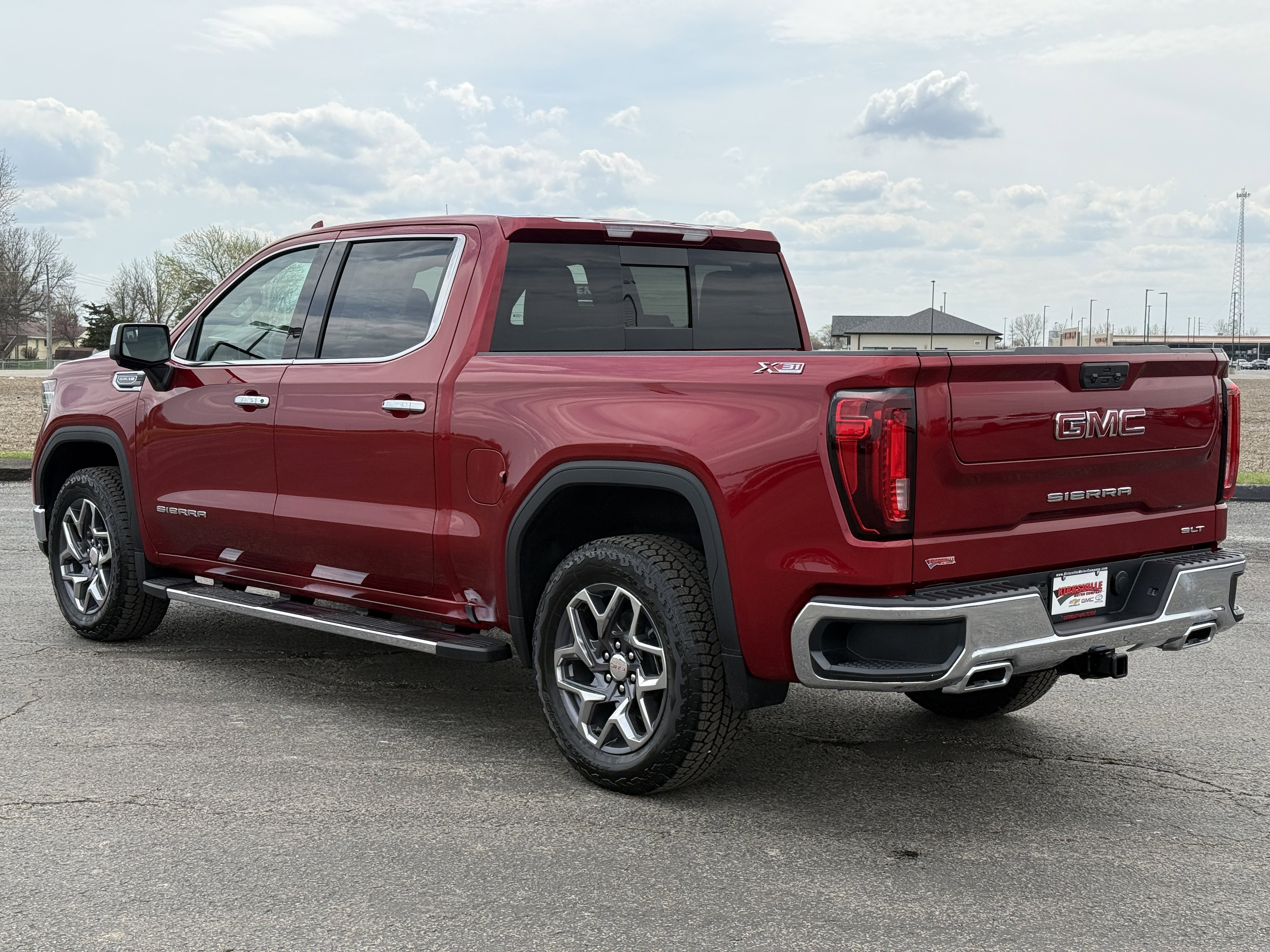 New 2026 GMC Sierra 1500 SLT w/ SLT Premium Package image 6