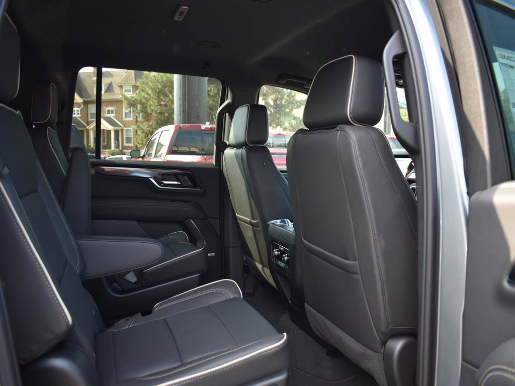 New 2026 GMC Yukon XL Elevation image 6