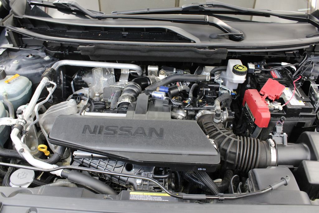 Used 2024 Nissan Rogue S image 29