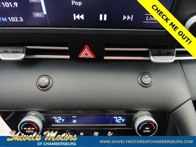 Used 2023 Hyundai Elantra SEL FWD image 18