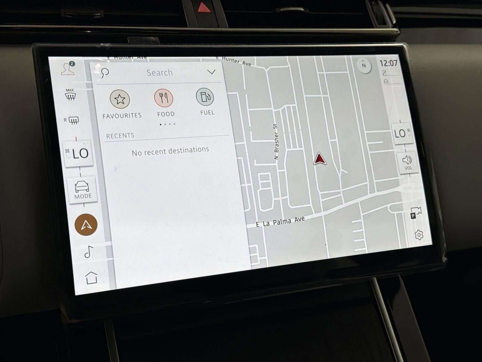 New 2026 Land Rover Range Rover Velar Dynamic SE image 14