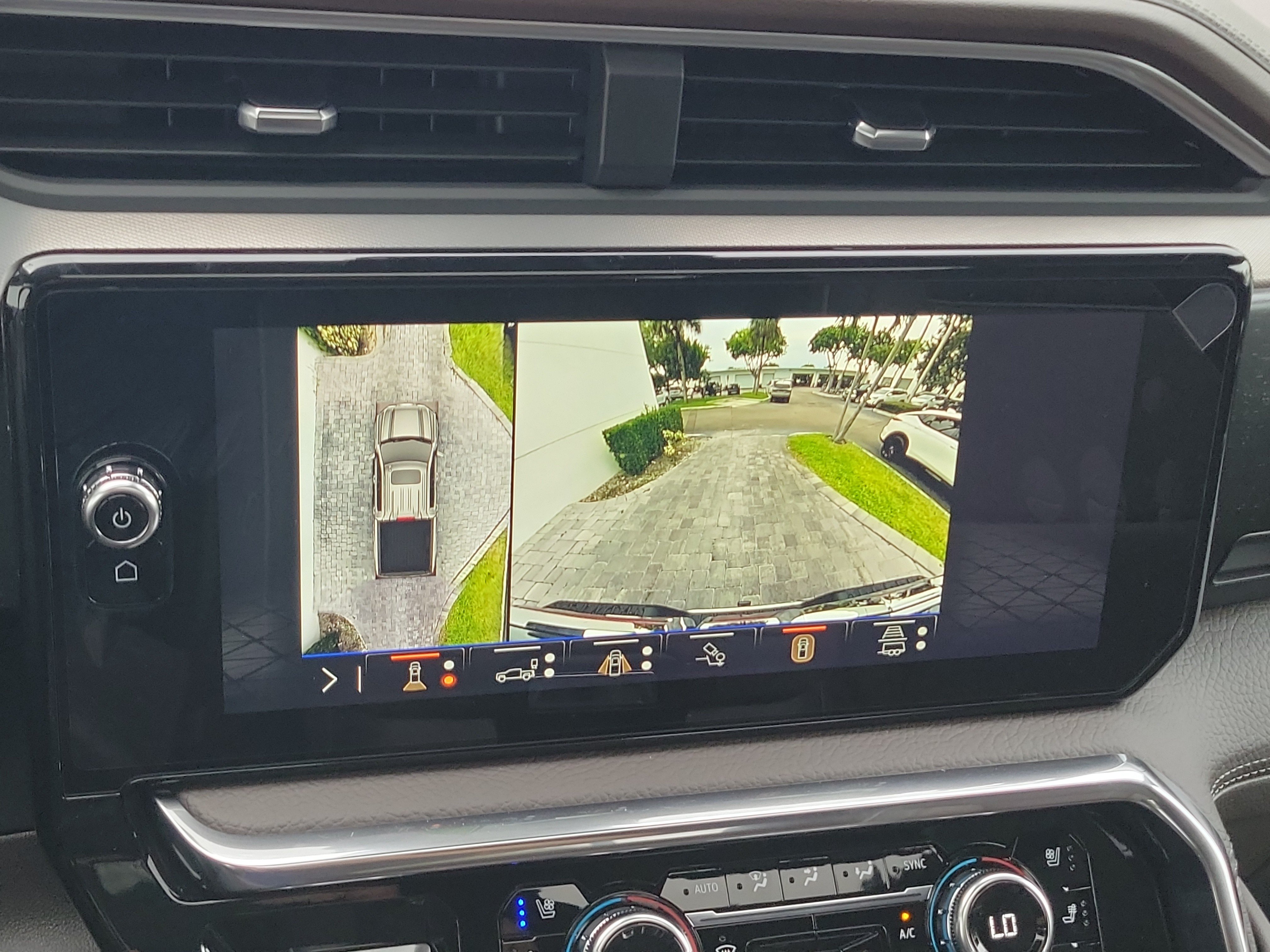 New 2026 GMC Sierra 1500 Denali AWD/4WD image 28
