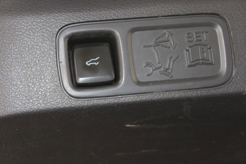 Used 2022 Ford Expedition Platinum AWD/4WD image 17