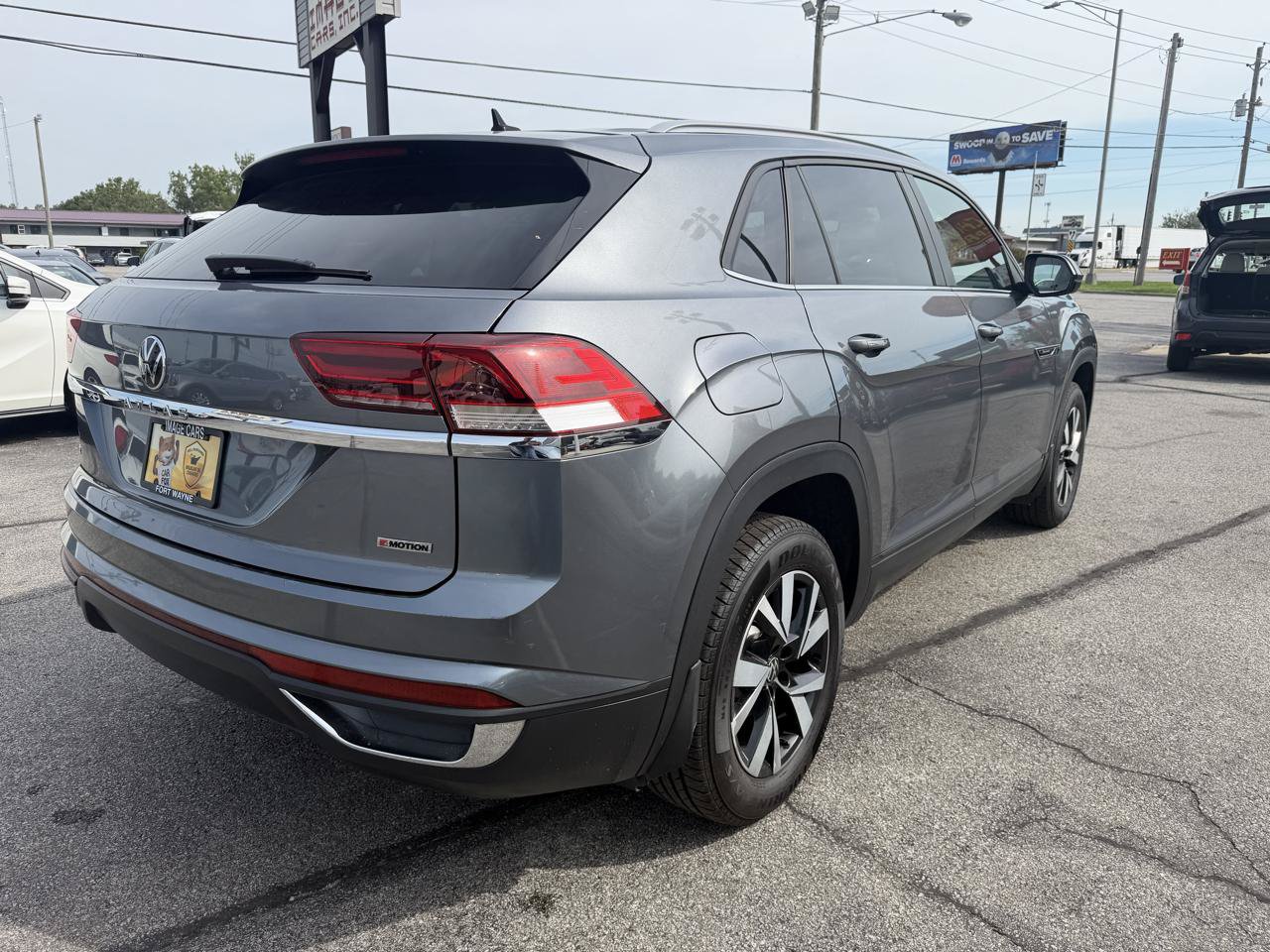 Used 2020 Volkswagen Atlas Cross Sport SE AWD/4WD image 6