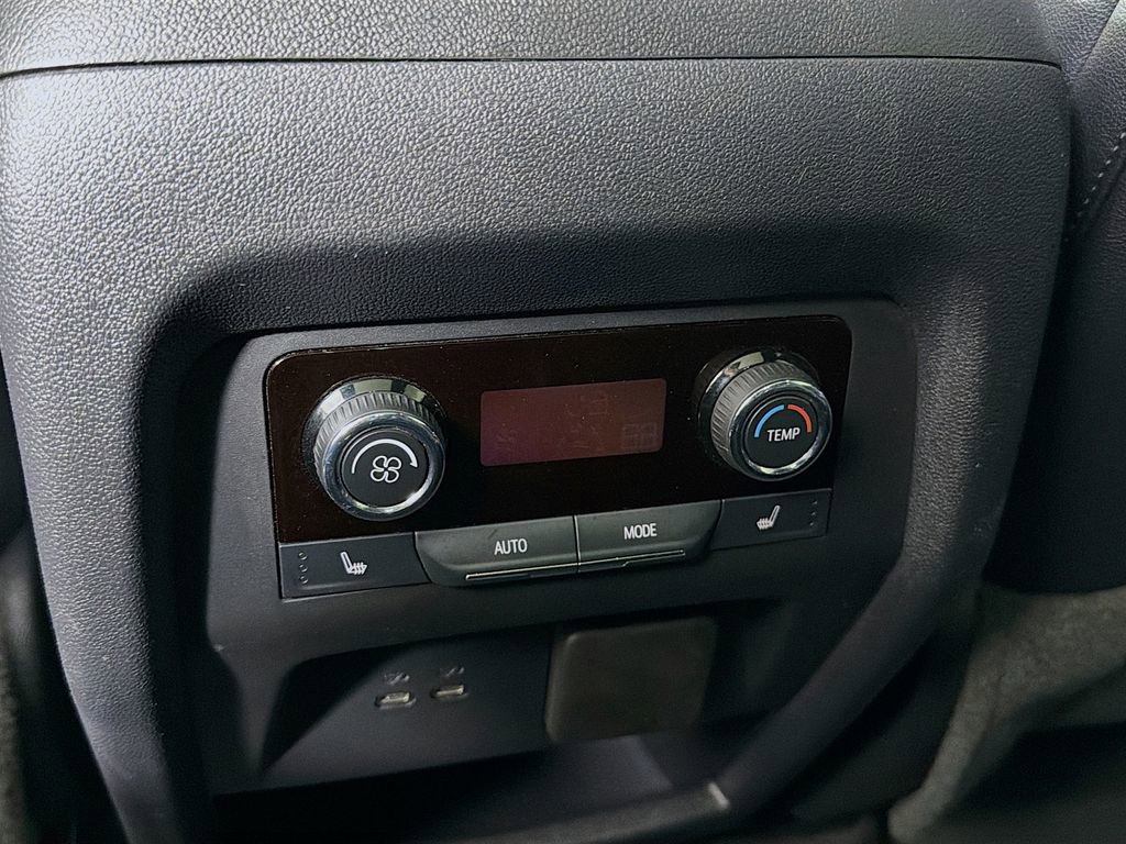 Used 2024 Chevrolet Traverse RS w/ LPO, Floor Liner Package image 28