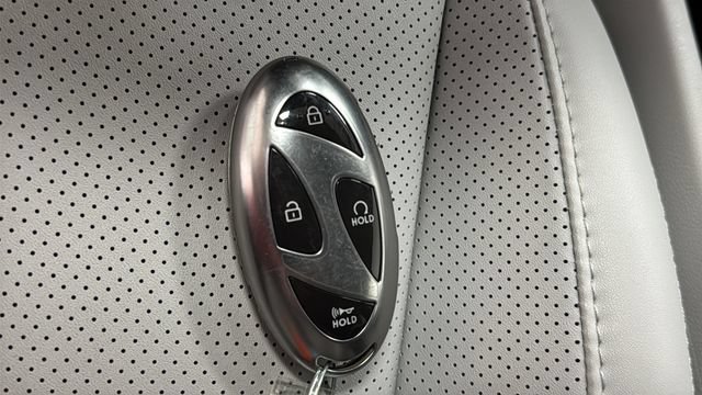 Used 2024 Hyundai Kona Limited AWD/4WD image 41