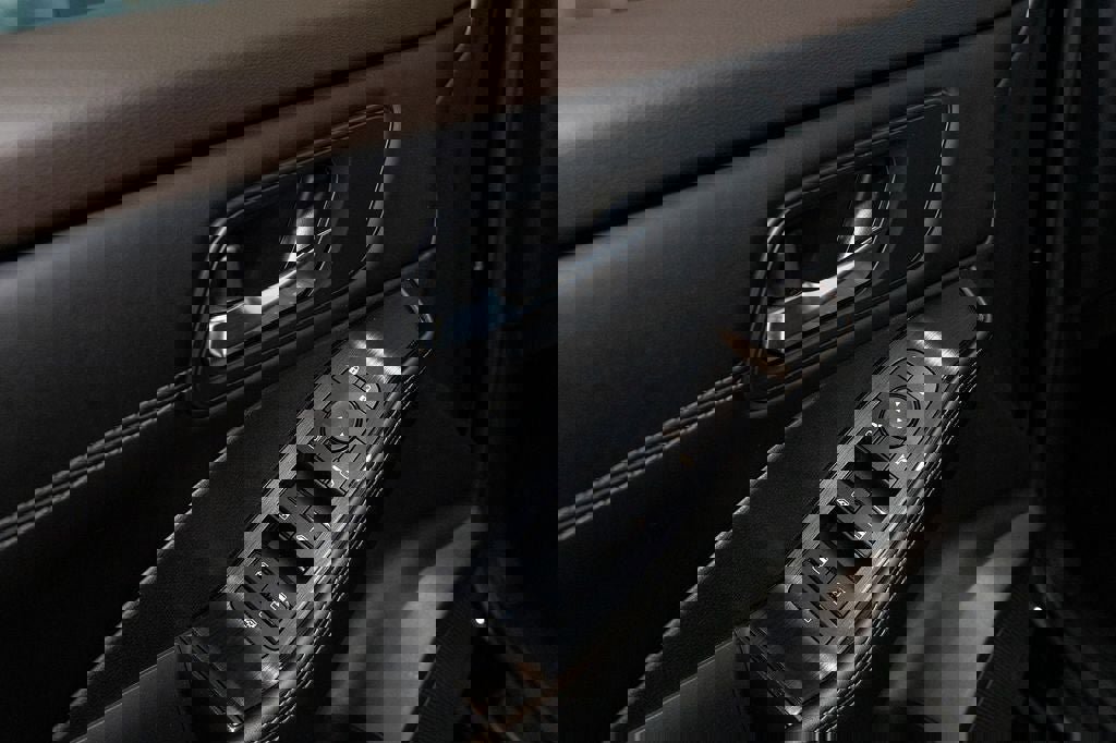 Used 2023 Nissan Rogue SV w/ SV Premium B Package image 10