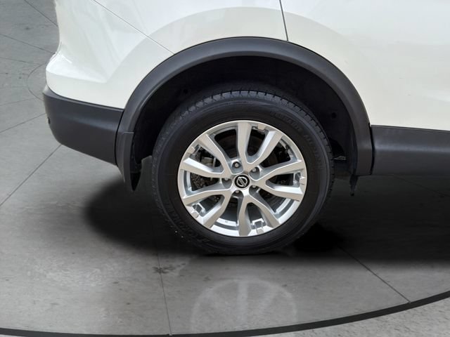 Used 2021 Nissan Rogue Sport SV FWD image 32