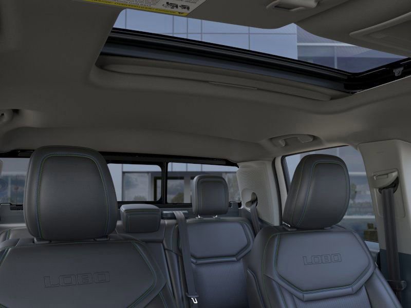 New 2025 Ford Maverick Lobo image 12