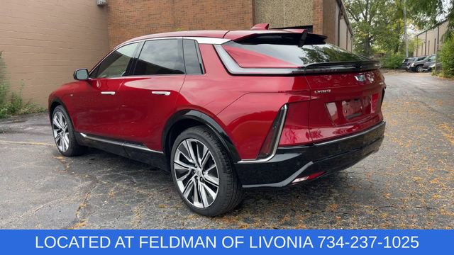 Used 2024 Cadillac Lyriq Luxury w/ LPO, Floor Liner Package image 6