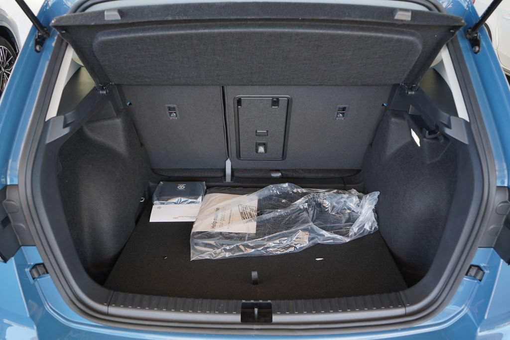 New 2027 Volkswagen Taos S FWD image 35