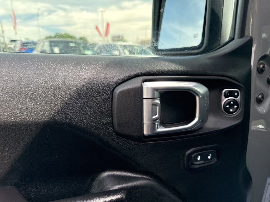 Used 2021 Jeep Gladiator Sport AWD/4WD image 11