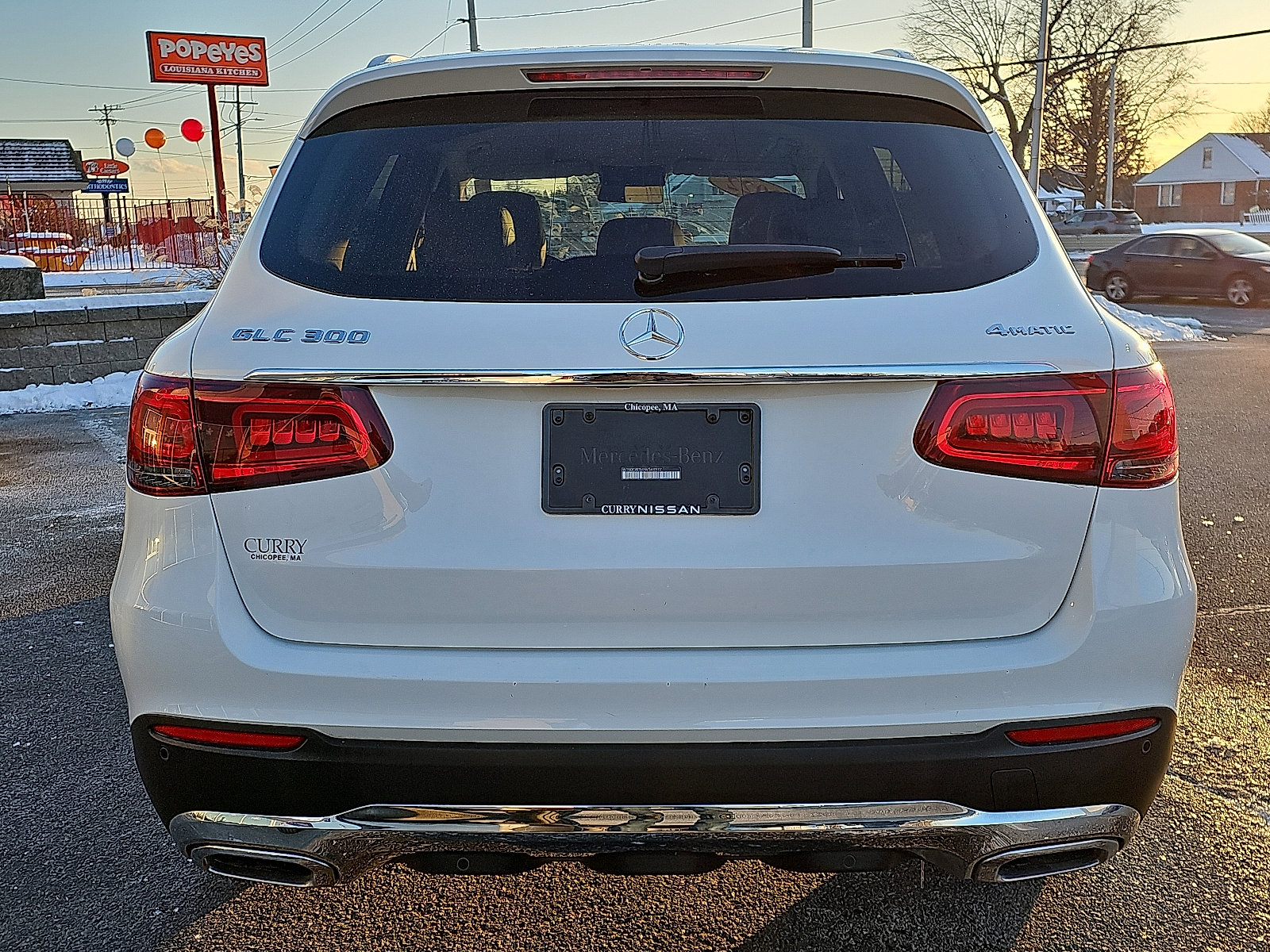 Used 2022 Mercedes-Benz GLC 300 4MATIC image 5