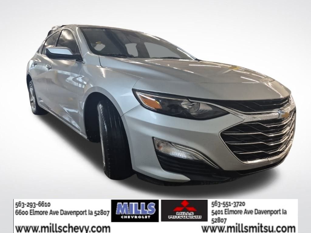 Used 2020 Chevrolet Malibu LS w/ Driver Confidence Package II image 2