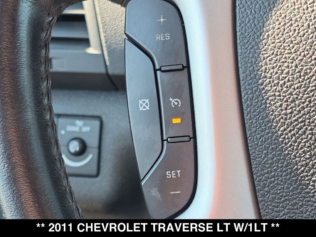 Used 2011 Chevrolet Traverse LT AWD/4WD image 5
