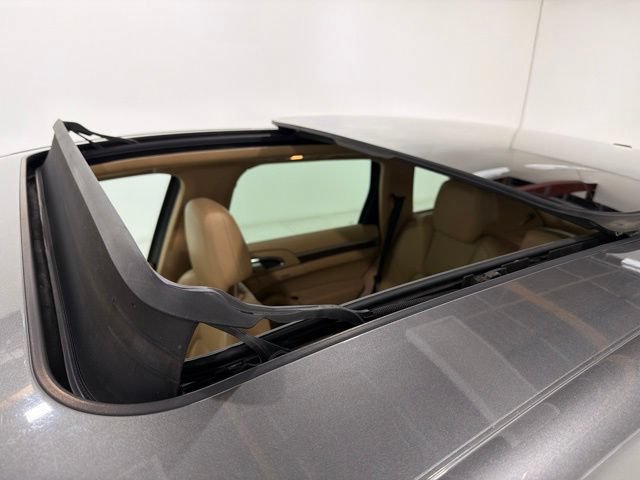 Used 2014 Porsche Cayenne Diesel AWD/4WD image 27