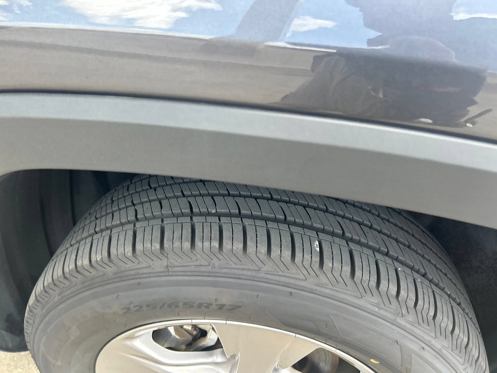 Used 2025 Toyota RAV4 XLE FWD image 26