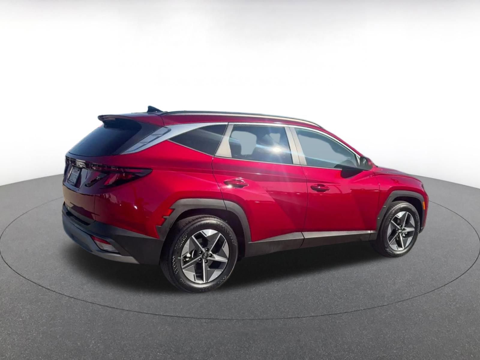Used 2025 Hyundai Tucson SEL FWD image 14