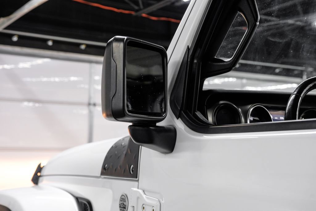 Used 2020 Jeep Gladiator Overland w/ LED Lighting Group AWD/4WD image 47