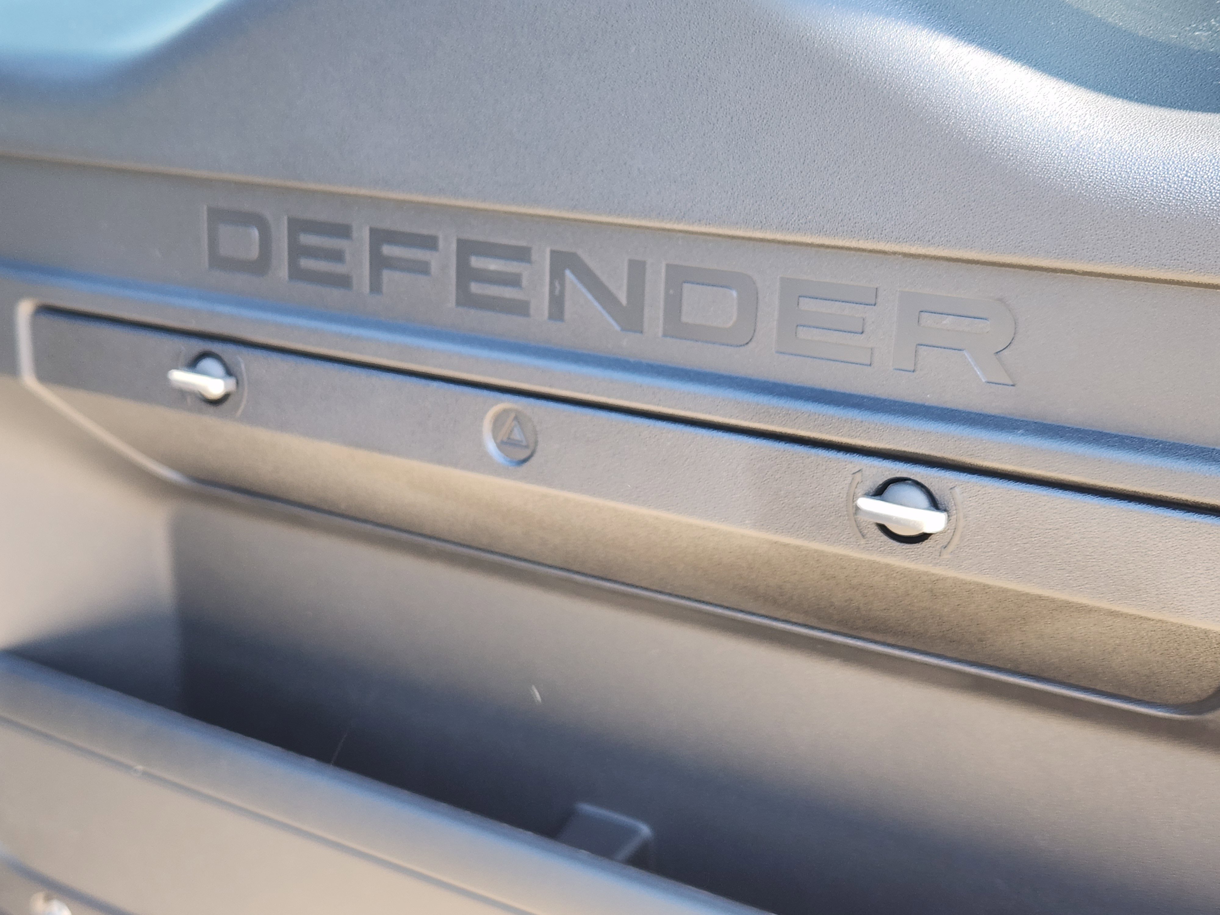 New 2026 Land Rover Defender 110 S image 31