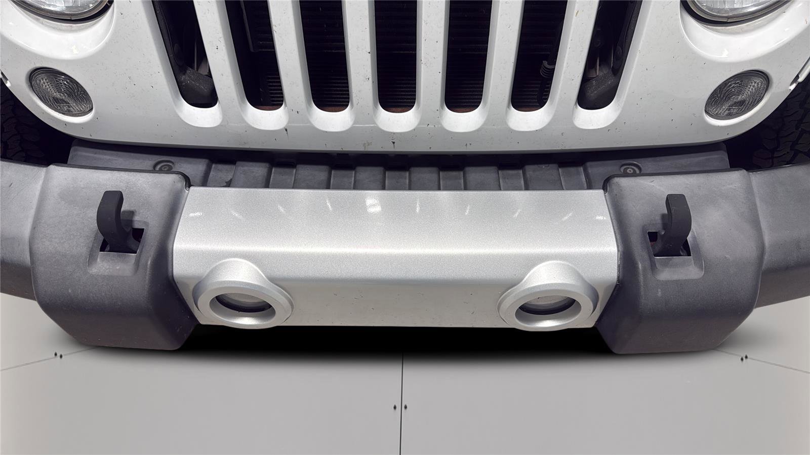 Used 2015 Jeep Wrangler Unlimited Sahara w/ Connectivity Group image 32