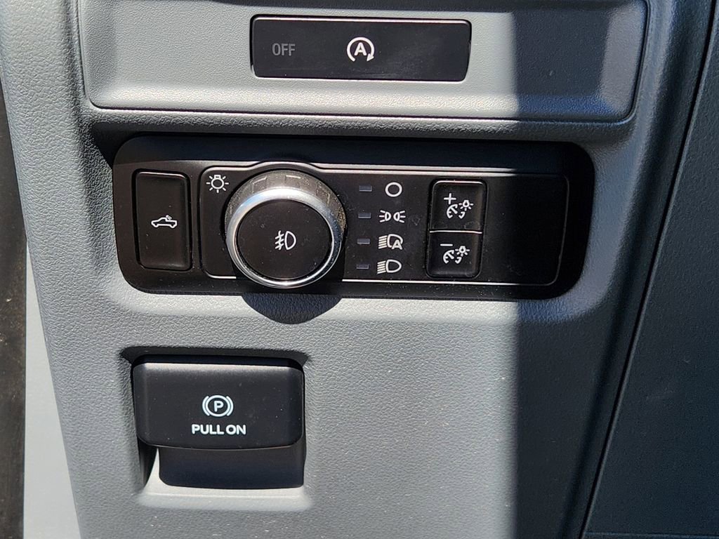 Used 2025 Ford F150 XLT w/ Equipment Group 301A Standard image 27
