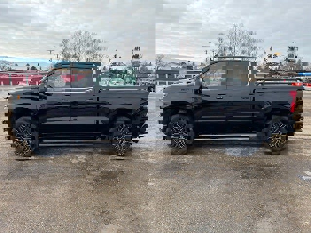 Used 2022 Chevrolet Silverado 1500 High Country w/ Technology Package image 4