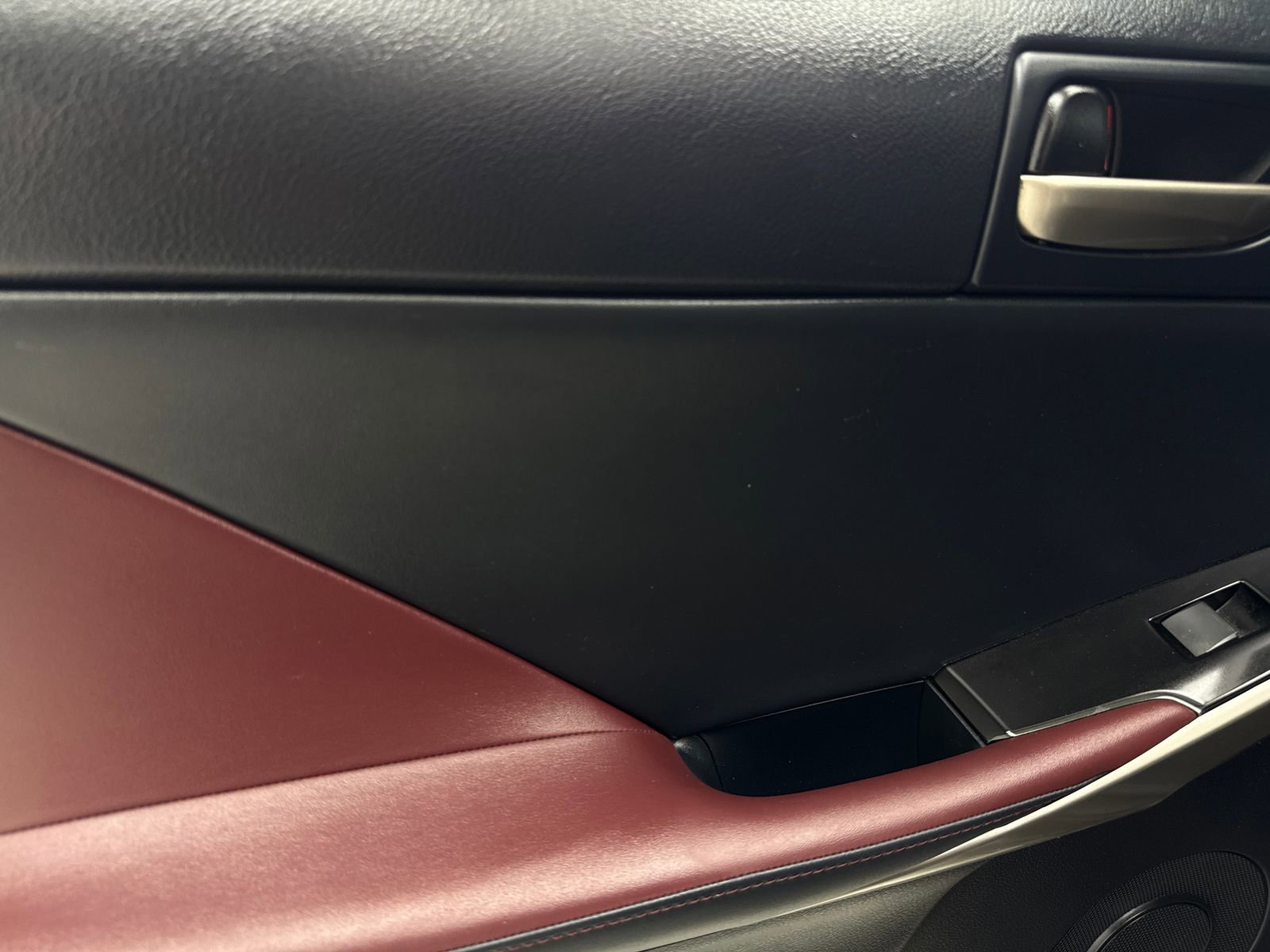 Used 2019 Lexus IS 300 w/ Premium Package RWD image 37