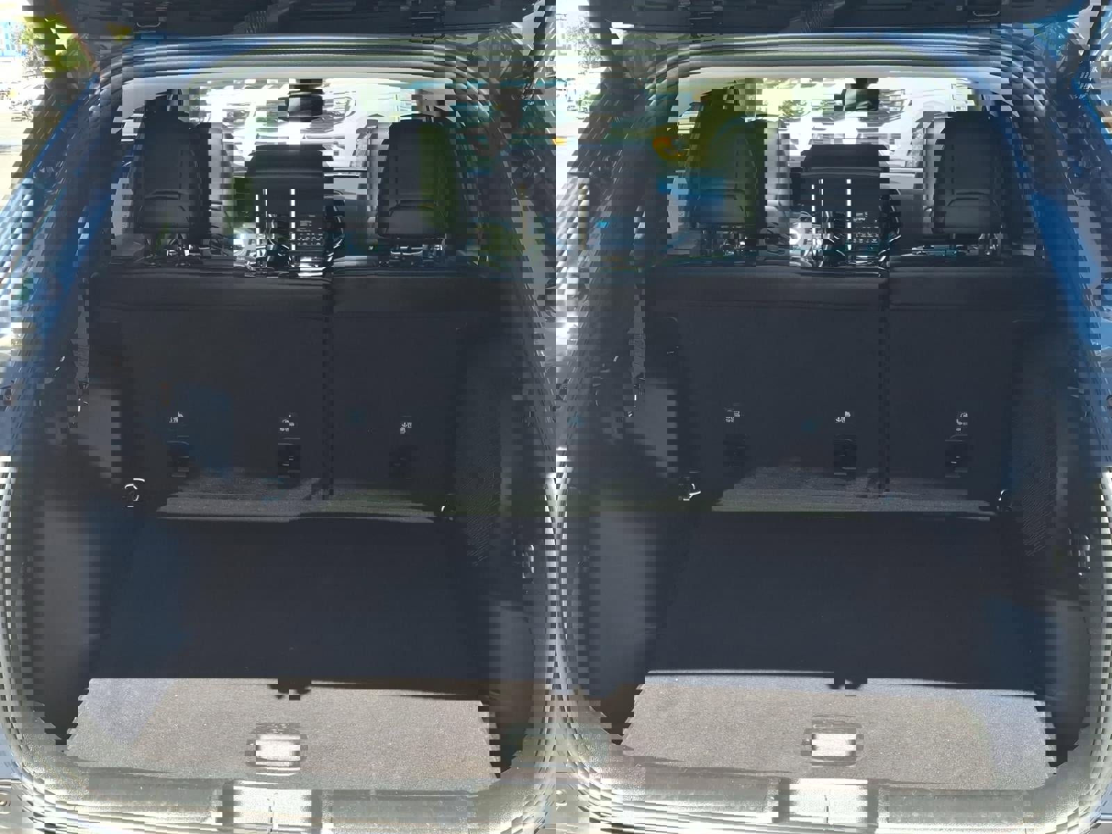 Used 2021 Jeep Cherokee Limited w/ Trailer Tow Group image 30