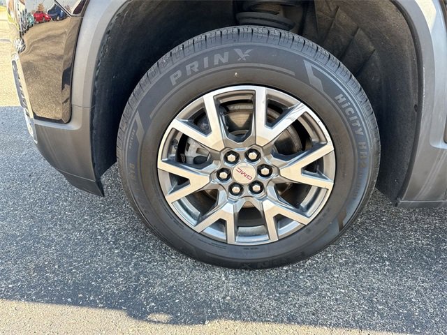 Used 2023 GMC Acadia SLT image 10