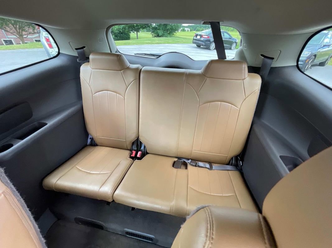 Used 2016 Buick Enclave Leather image 16