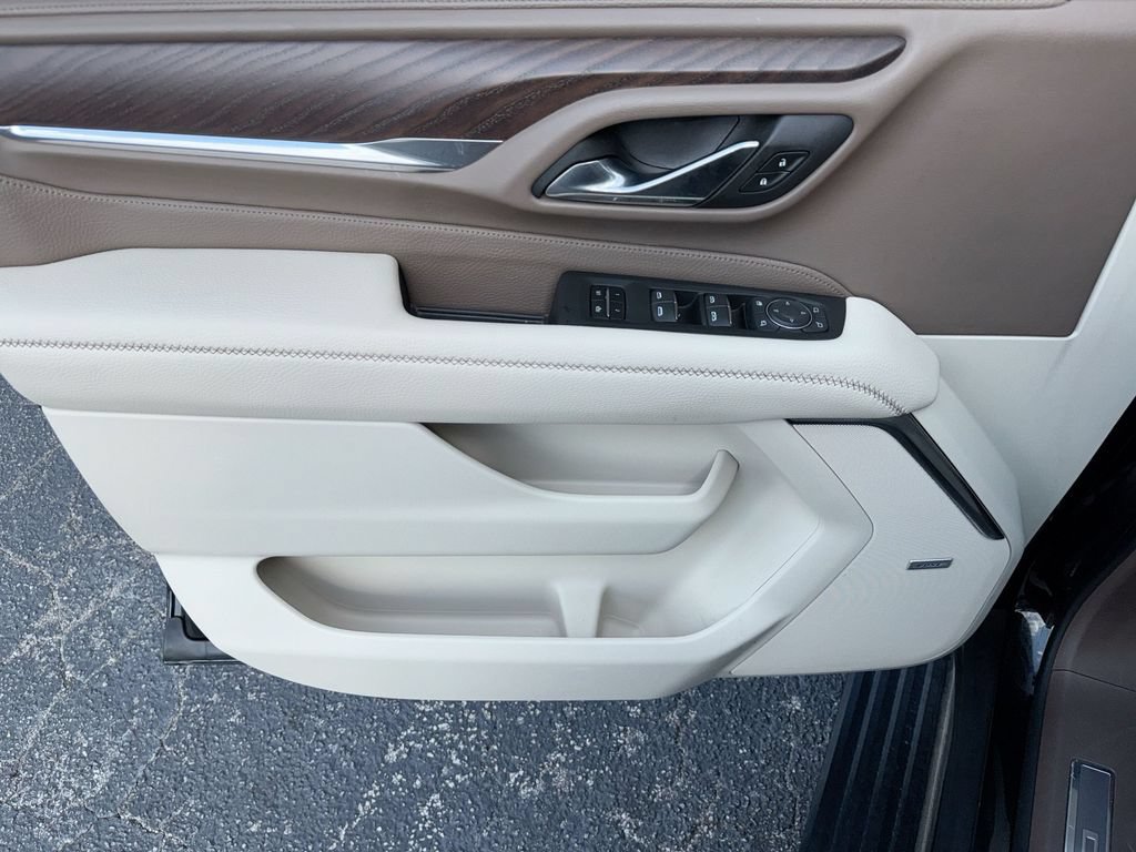 Used 2023 GMC Yukon Denali RWD image 15