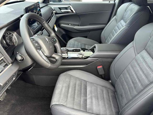 New 2026 Mitsubishi Outlander SE image 14