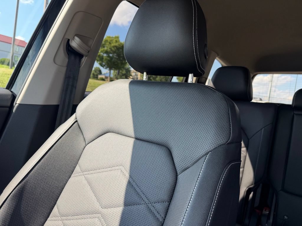 Used 2026 Volkswagen Atlas SE FWD image 21